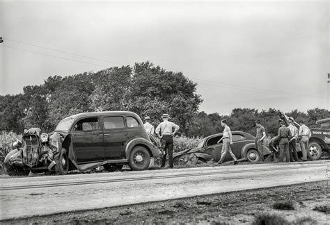 Accident on U.S. Highway 65 near Iowa Falls, Iowa. September 1939. : r