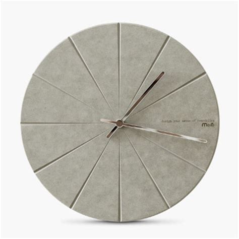 Modern Minimalist Pine Wood Wall Clock Advanced Vogue Exquisite