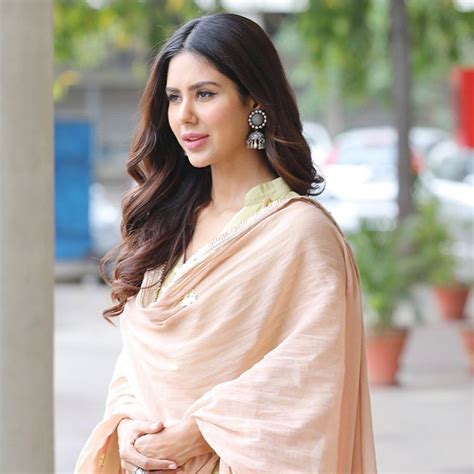 White hill studios presents the new punjabi song kala suit from upcoming movie muklawa releasing on 24th may. Pin by Kulwant Singla on Punjabi modals in 2019 | Punjabi ...