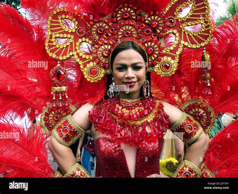 Filipino Colorful Costume Hi Res Stock Photography And Images Alamy