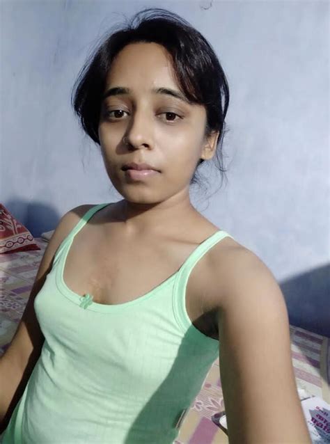Beautiful Desi Girl Nude Selfie Pics Leaked Femalemms