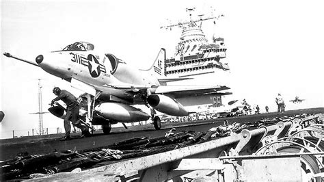 Worlds First Nuclear Aircraft Carrier Uss Enterprise Is Decomissioned
