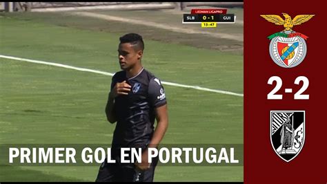 As equipas entram em campo. Crhistopher Olivares vs. Benfica B - YouTube