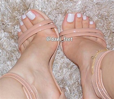 Pretty Toe Nails Cute Toe Nails Pretty Toes Hot High Heels