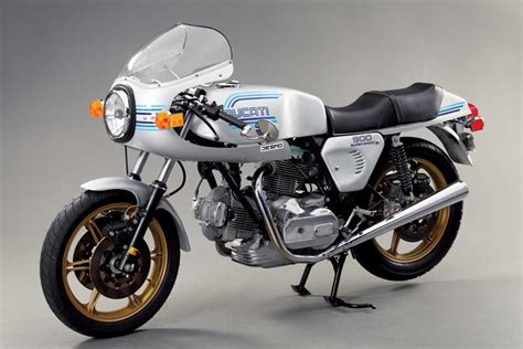 The Last Ducati 900ss Was The Best Classic Italian Motorcycles