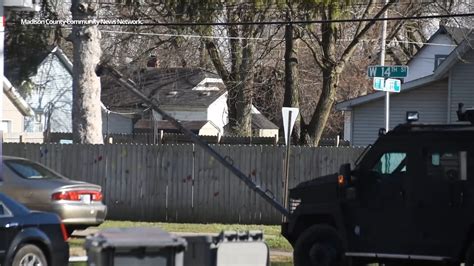 ISP SWAT team tear through Anderson house during standoff | Watch this