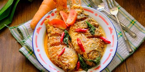 Cara memasak masakan jawa mangut lele. Resep Mangut Nila Khas Jawa Tengah, Ikan Kuah Santan yang ...