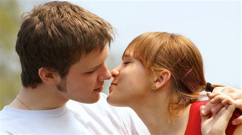 My First Time Kissing A Girl Telegraph