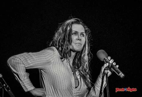 Beth Hart In London Raw Authentic And Mesmerizing Rock At Night
