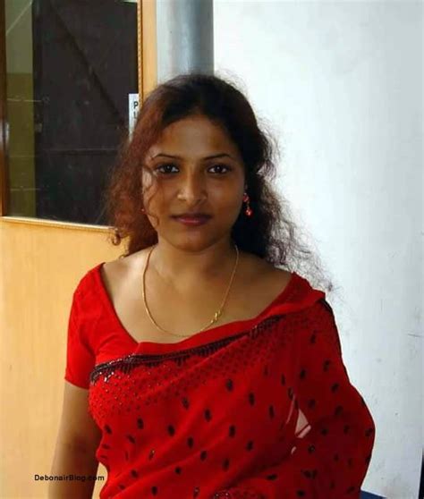 Bhabhi Saree Without Bra Bobs And Vagene