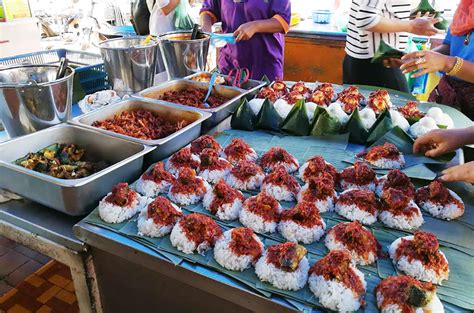 Everyone in penang knows ali nasi lemak. 7 Nasi lemak Paling Sedap Di Malaysia!