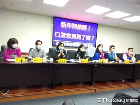 中原区各部门 政府办 发改统计局 工信局 教体局 科技局 民政局 司法局 财政局 人社局 城乡建设局 城管局 交通局 农委 审计局 文旅局 卫健委 商务局 人防办. 口罩之亂 台南藍營議員要求：開學防疫配套要齊全 | ETtoday生活 | ETtoday新聞雲