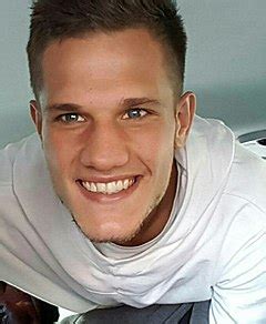 Jun 16, 2021 · en lo que respecta a las salidas, bruno zuculini le hizo saber a la institución su deseo de buscar una mayor continuidad y una mejora económica. Bruno Zuculini — Wikipédia