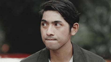 Aarya and tej's family life turns upside down when her brother, sangram, and their friend, jawahar, take a dangerous risk to make a quick buck. Digemari Ibu-ibu, Arya Saloka Mengaku Bucin dengan Song ...