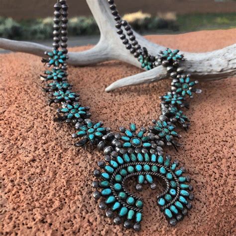 Petite Vintage Zuni Squash Necklace Turquoise Jewelry Native American