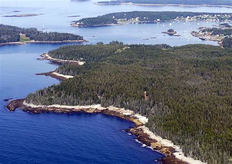 Oceanfront Kingdom Swans Island Maine Offered At 895000