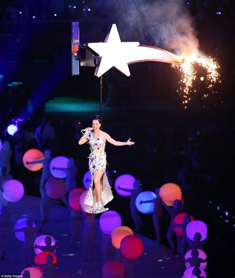 Katy Perry Kicks Off Super Bowl Half Time Performance By Twerking On