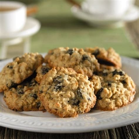 A good sugar cookie for using cutters. SPLENDA RECIPES! ~Crispy-Chewy Oatmeal Raisin Cookies | Cookie recipes oatmeal raisin, Raisin ...