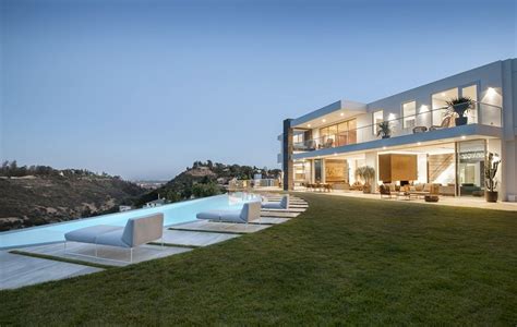 275 Million Newly Built Modern Mansion In Los Angeles Ca Homes Of