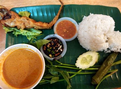 Nasi lemak wasnt like what i expected. Restoran Ketam Batu, Jalan Kebun, Kota Kemuning Shah Alam ...