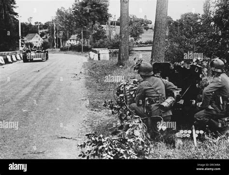 German Soldiers World War Two Hi Res Stock Photography And Images Alamy