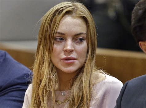 Lindsay Lohan Gets New Mugshot As Shes Booked Released As A Formality