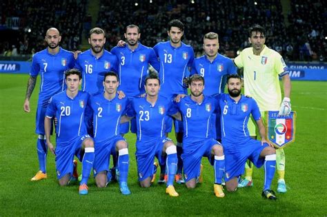 Die partie endete schließlich eins zu eins. Italien EM Trikots 2016