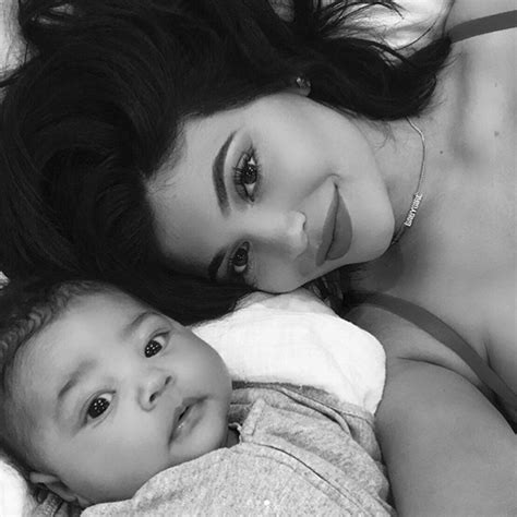 Kylie Jenner Shares First Selfies With Adorable Daughter Stormi Webster On Kardashians E News