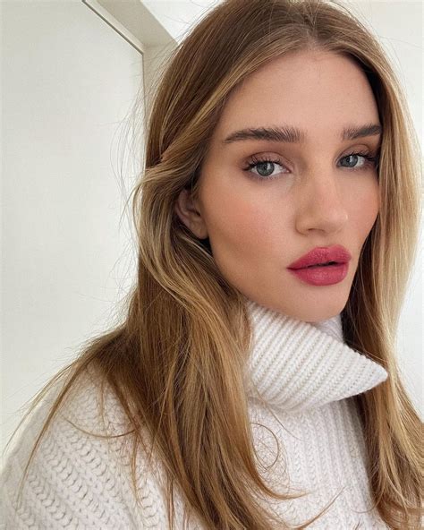 Rosie Huntington Whiteley Drops Her Skin Care Routine Glamour
