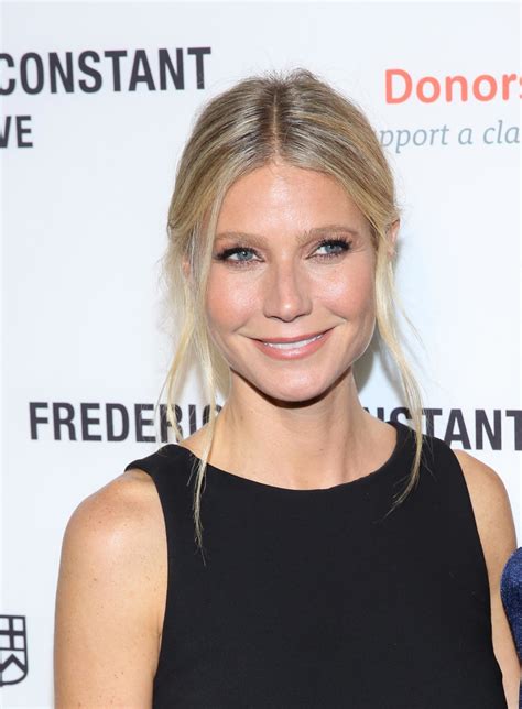 Gwyneth Paltrow Poses Completely Nude For Instagram Snap Gossie