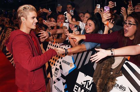 Justin bieber was born on a tuesday, march 1, 1994 in london, canada. Here Are Some of Justin Bieber's Cutest Moments With His ...