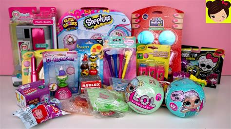 25 formas de reciclar cajas de cartón para que tus hijos se diviertan, luego aprendimos como hacer pinturas y plastilina en casa con materiales naturales y no tóxicos en: Abriendo Juguetes y Sorpresas de Emojis, Muñecas LOL ...