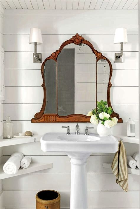 15 Bathrooms With Beautiful Statement Mirrors