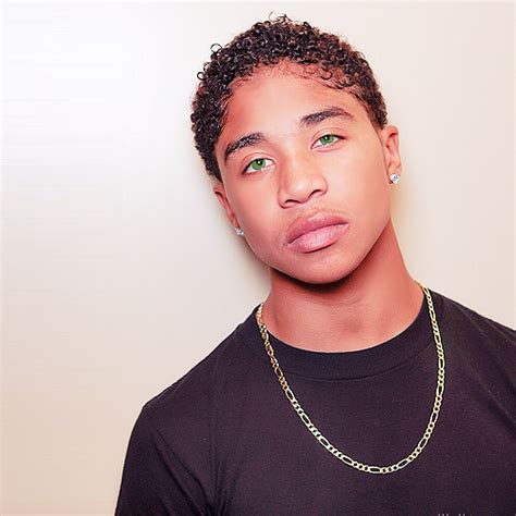 Roc Royal Biography Age Weight Height Friend Like Affairs