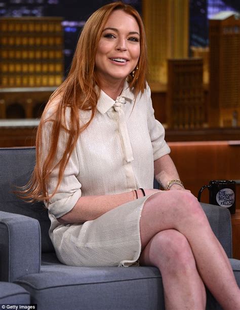 Lindsay Lohan Looks Lovely In White Dress For Jimmy Fallon Interview