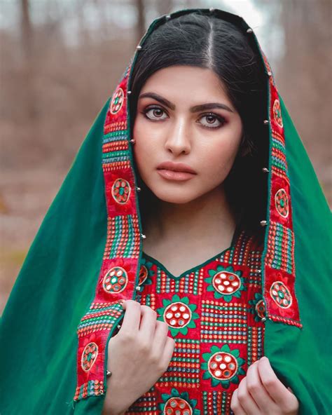 Yalda Mohsen 🇦🇫 On Instagram “نوروز تان پیروز 🌱 Happy Spring Afghan