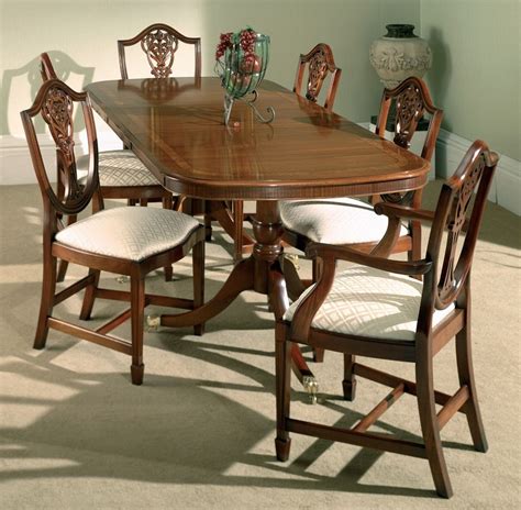 Traditional Mahogany Dining Table For Up To 8 People Mahogany Dining