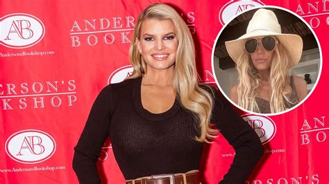 Jessica Simpson Flaunts Toned Legs Abs In Brown Bikini Photo