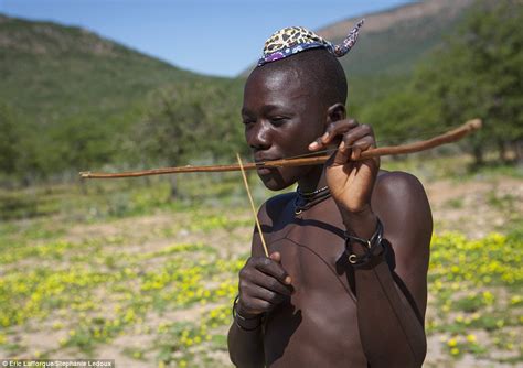 Incredible Photos Reveal The Elaborate Hairdos Of The Himba Tribe