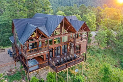 15 Most Luxurious Cabin Rentals In America For 2023 Trips To Discover