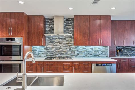 Since 1973, metroplex cabinets has been the leader in premium custom cabinetry for the dfw area. Dallas | Willow | Kitchen - Modern - Kitchen - Dallas - by Kitchen Design Concepts
