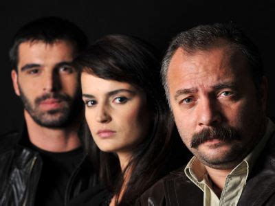 Oktay kaynarca yaşamaya dair ( şiir ) nazım hikmet yaşamaya dair. Adanalı Dizisi - Videolarını izle, indir, Adanalı ...
