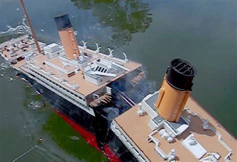 Model Titanic Splits High Angle Breakup Sinking Titanic Ship My Xxx Hot Girl