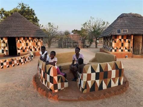 Pictures Huts Designed By The Women Of Matobo Zimbabwe Creative