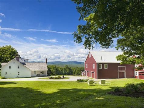 Vermont Farmhouse Farmhouse Decorating Ideas