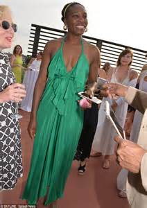 Venus Williams Flaunts Her Sculpted Body In Green Maxi Dress In The