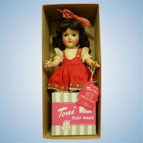 Rare P 90 Toni Original Ideal Red Velvet Coat Momos Dolls And Vintage