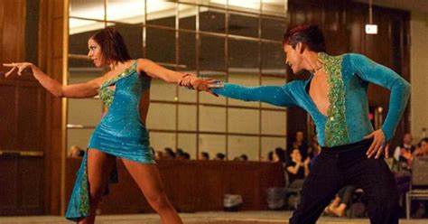 Cómo Bailar Salsa Muy Fácil Y Con Paso A Paso Sobre El Baile