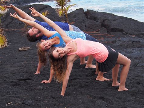 5 of the best yoga retreats in hawaii