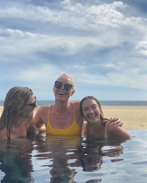 Slim Blonde Lindsey Vonn Looks Perfect In Revealing Swimwear The Fappening